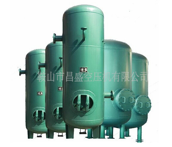 【立式儲氣罐】的設計與施工。